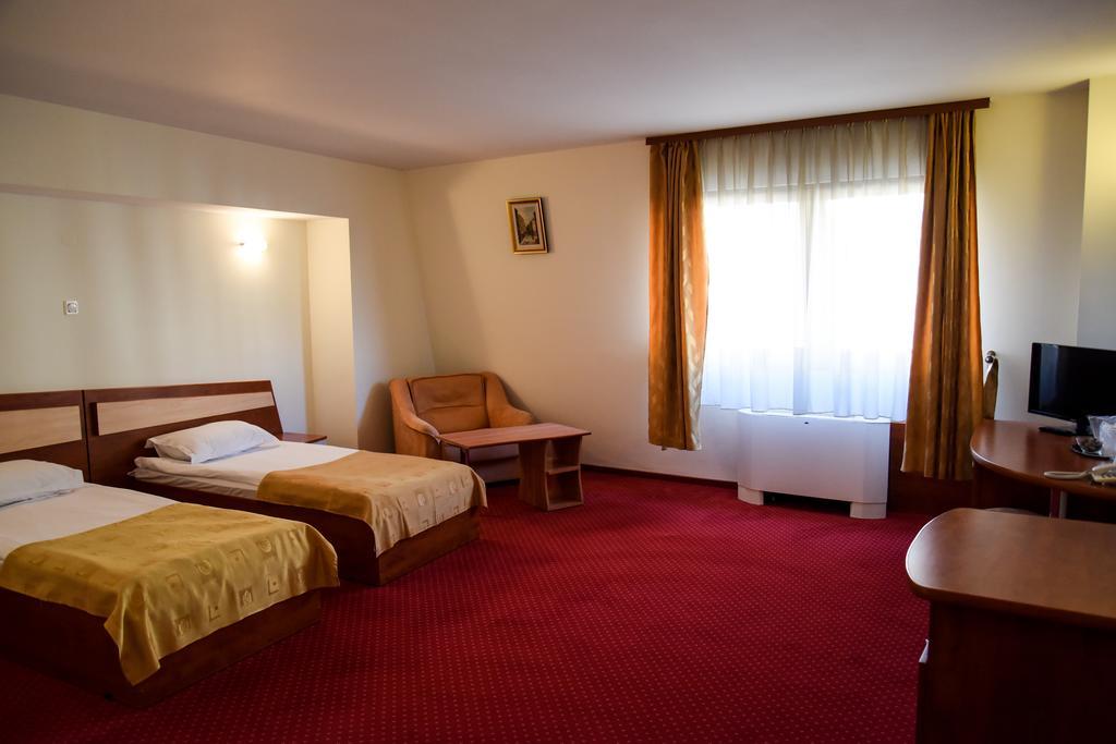Euro Hotels Gara De Nord Bukarest Exteriör bild